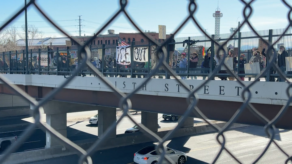 Colorado protesters rally in solidarity with Renee Good, killed by ICE ...