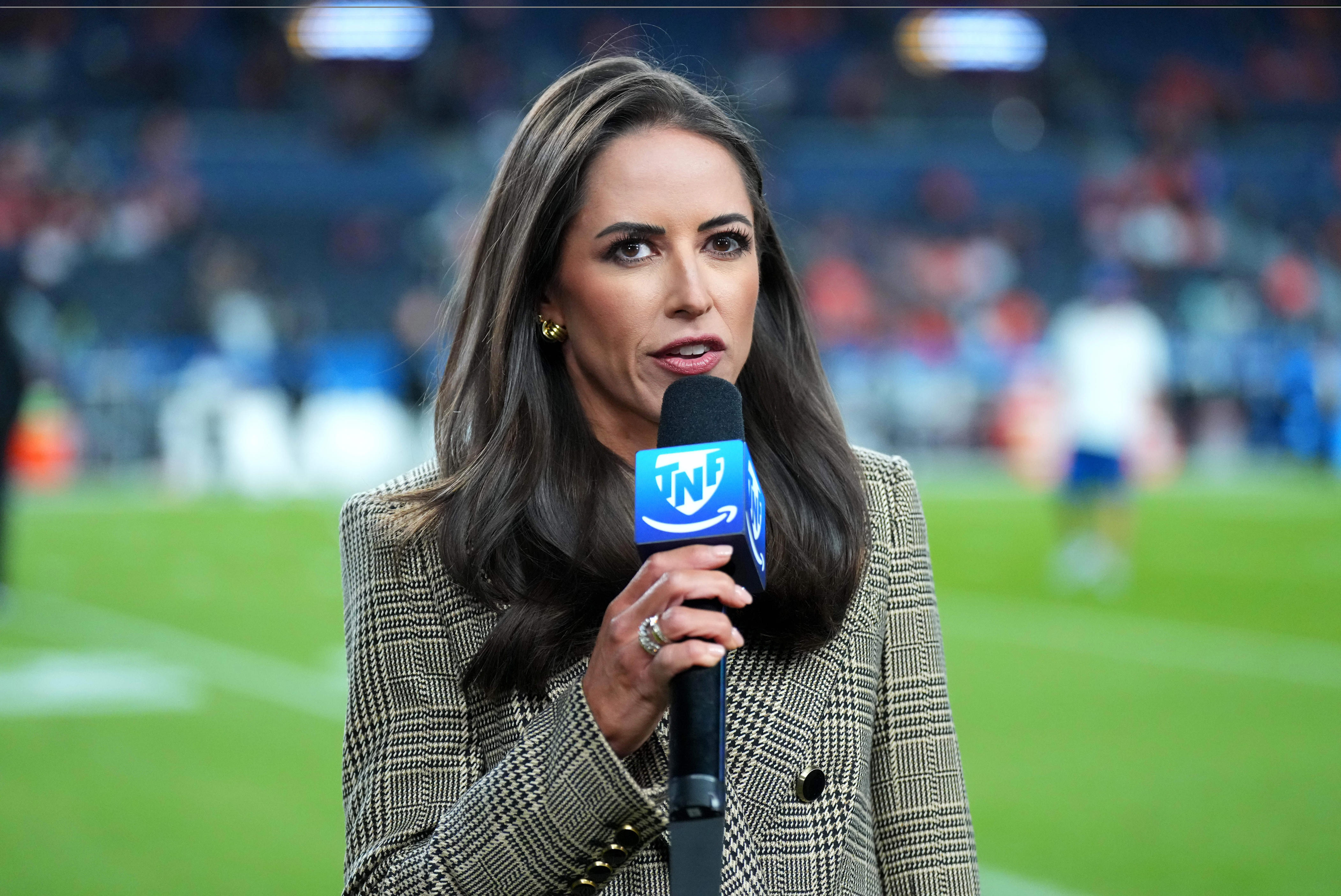 Packers-Bears announcers: Who's calling NFL wild card game on Prime?