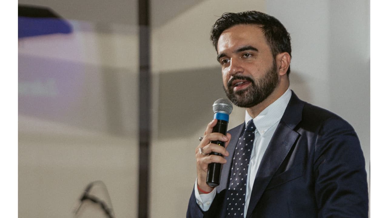 NYC mayor Mamdani slams pro-Hamas chants at Queens synagogue protest
