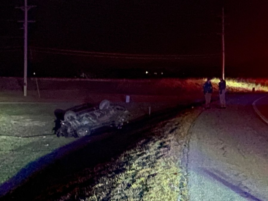 Vehicle rolls over in crash in northwest Allen County<br><br>