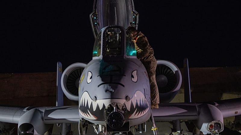 US strikes IS group targets in Syria in response to deadly ambush in ...