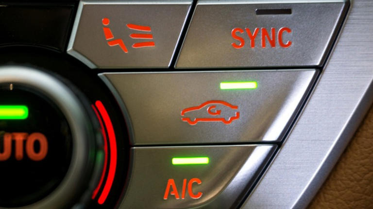 Most drivers ignore this heater setting, even though it makes their car ...