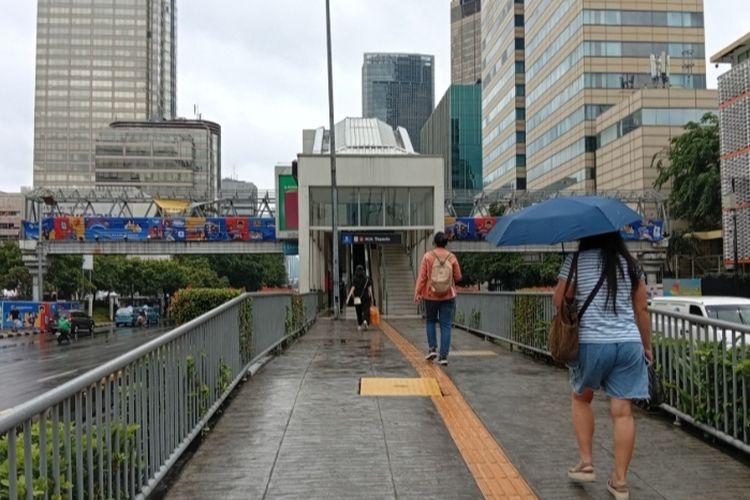 Pro dan kontra JPO Sarinah, masih dibutuhkan atau tidak?