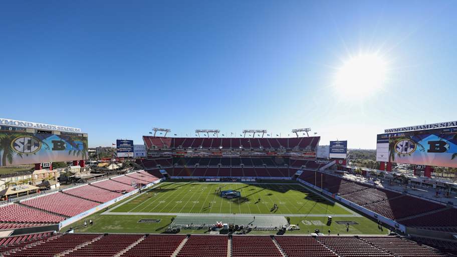 NHL unveils rink construction plans for Stadium Series