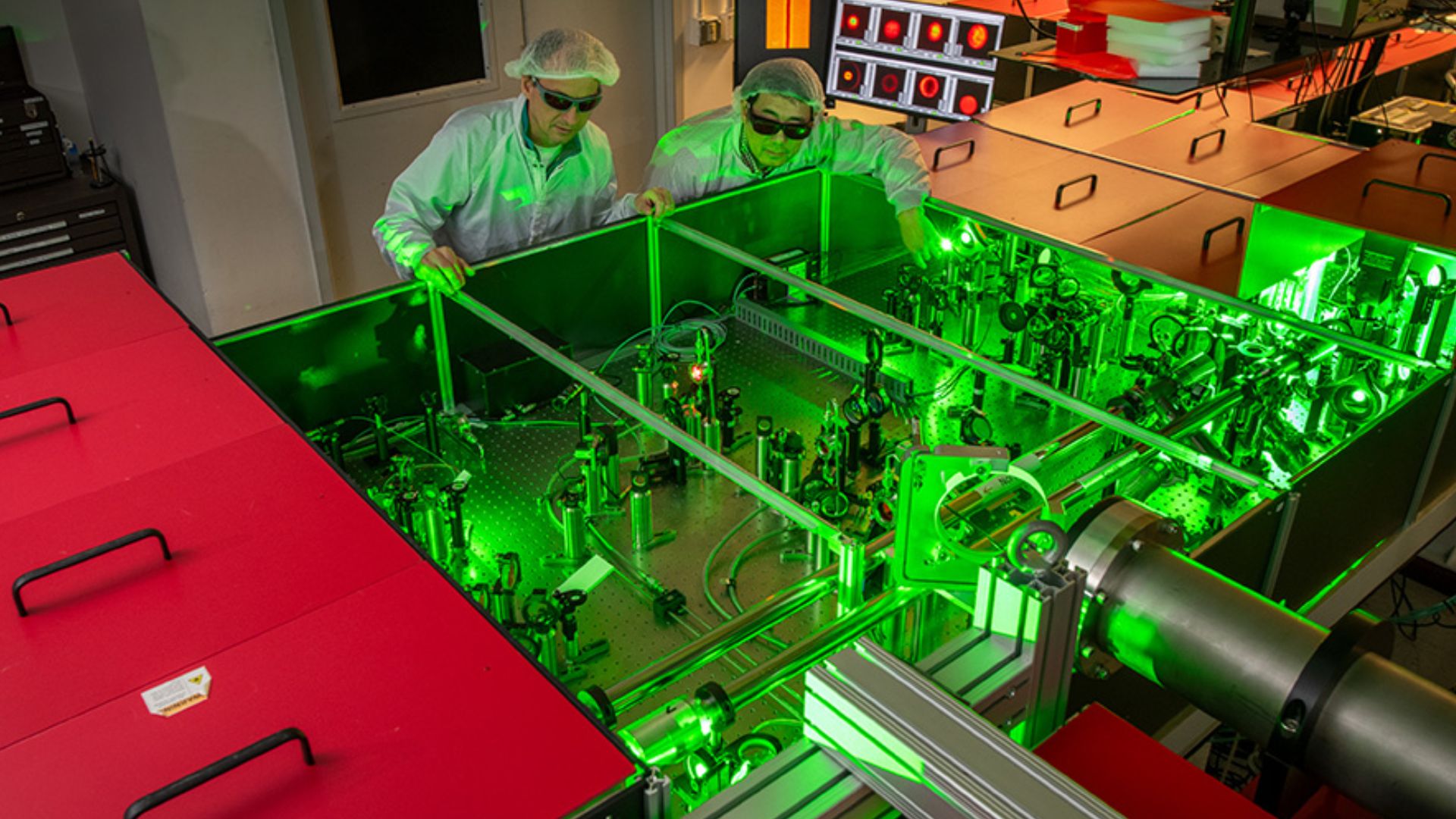 Breakthrough nuclear fusion tech captures first dual-view shockwave for ...