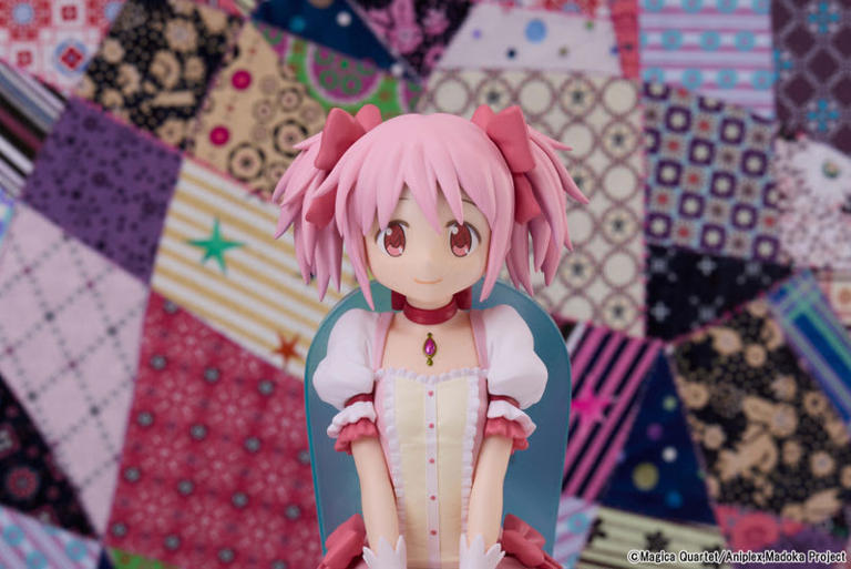 『まどマギ』全員セットで2万円台！映画の“お茶会シーン”がフィギュア化…5体並べてリアルに再現