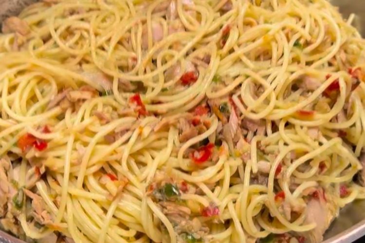 Spaghetti tuna cabe rawit ala Indonesia, pedas gurih yang bikin nagih