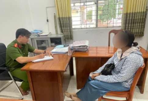 Bịa chuyện mất trộm nhiều tiền và vàng, người phụ nữ bị công an xử phạt