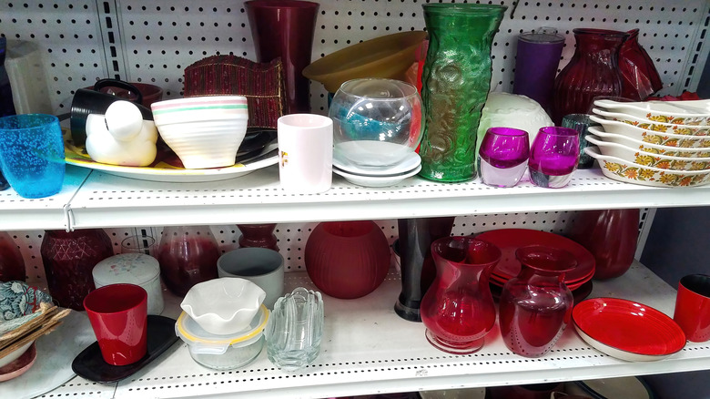 The thrift store rule that's good to follow if you're attracted to ...