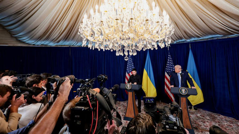 Trump redobla sus apuestas en política exterior en la oleada de fin de año