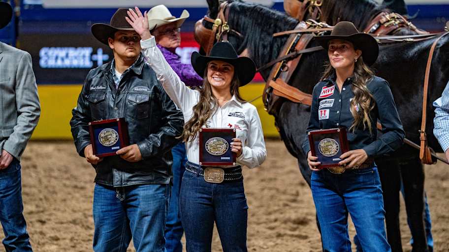 Makenzie Mayes crowned 2025 barrel racing Resistol Rookie of the Year
