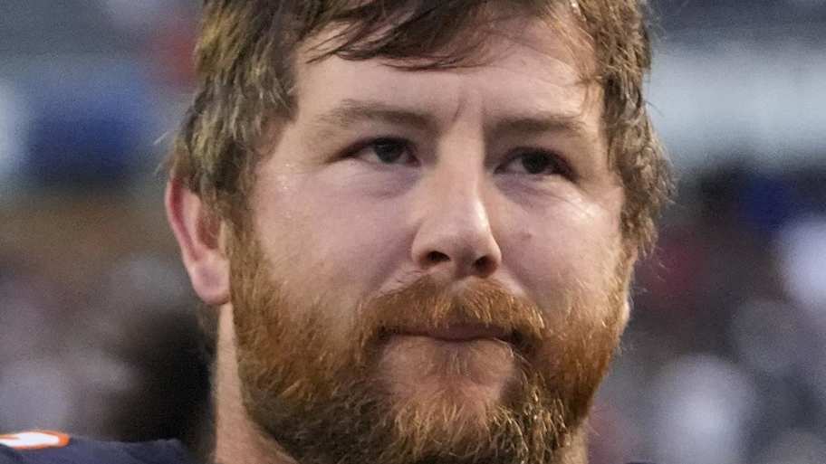 Former Chiefs guard Thuney continues impressive streak