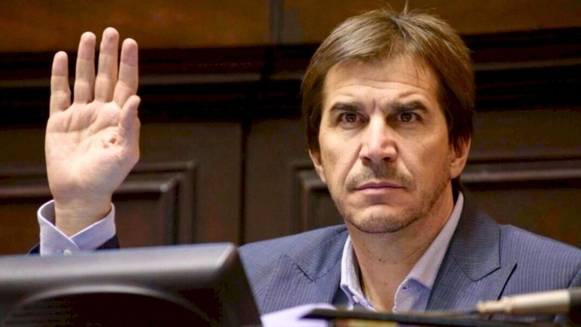 Allanamientos en la AFA: encontraron un contrato de la empresa ligada a ...