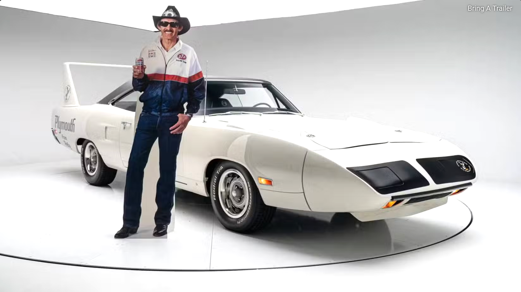 Richard Petty–owned Plymouth Superbird fails to sell despite record ...