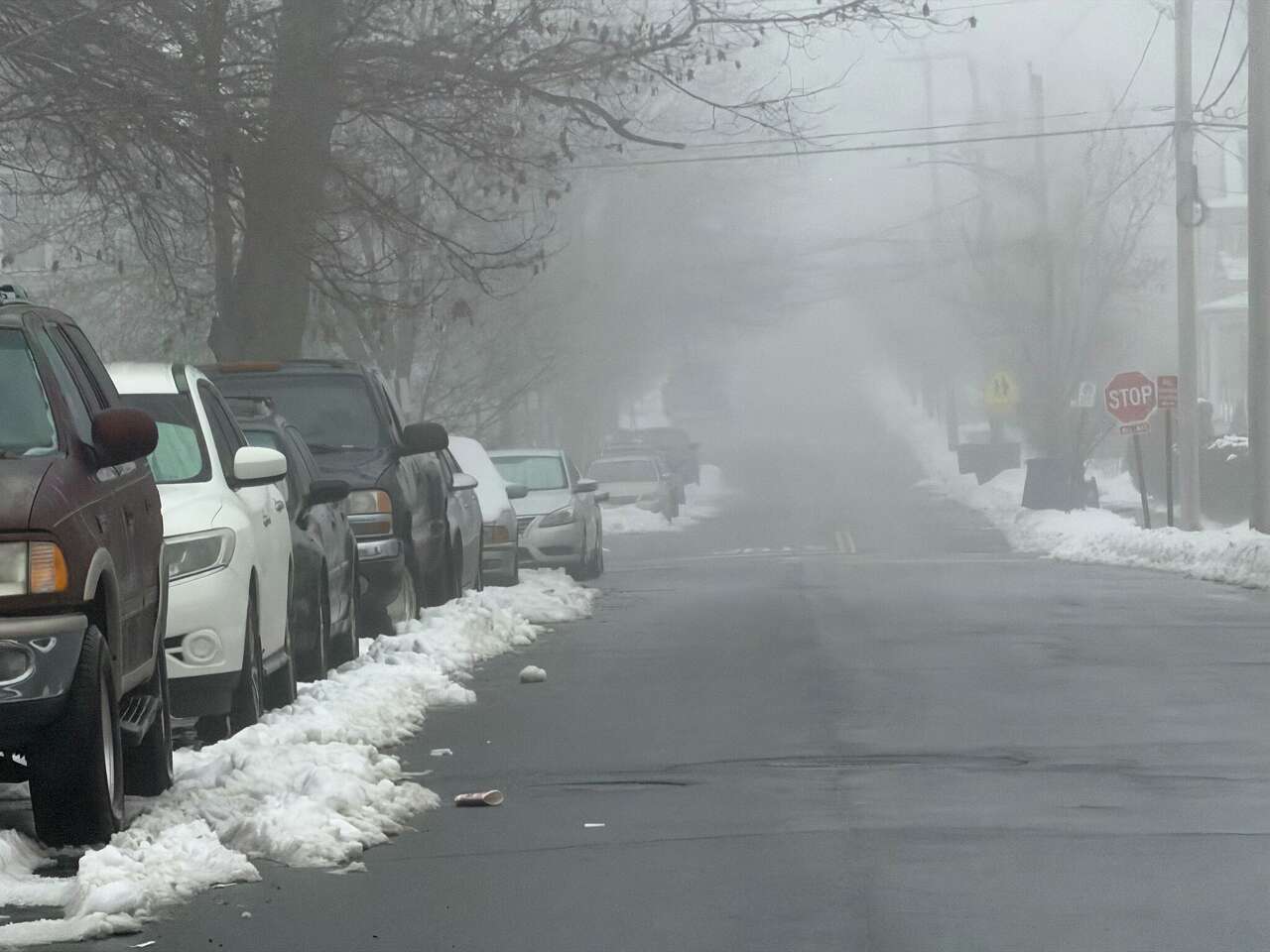 Freezing rain and fog in Connecticut hampering morning commute Monday