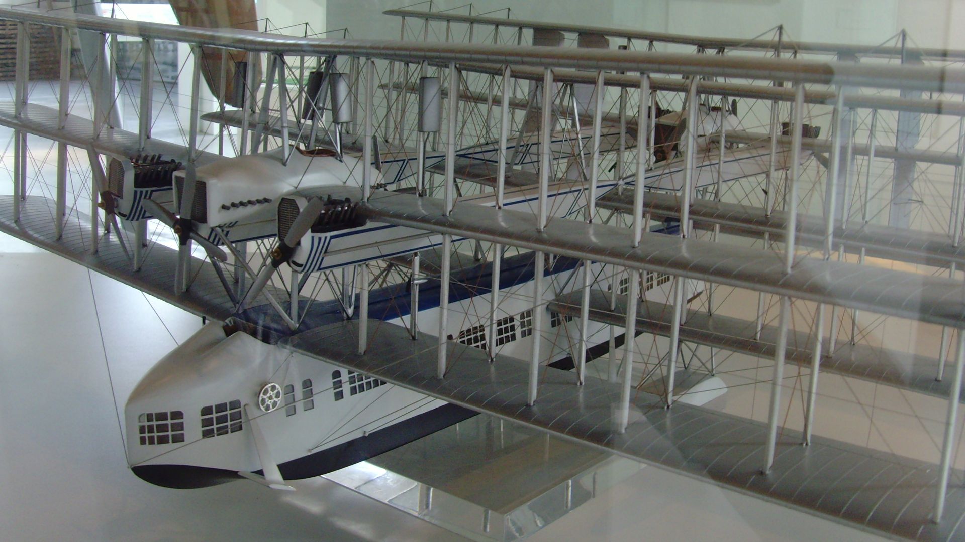 Aircraft designs that looked brilliant but failed spectacularly