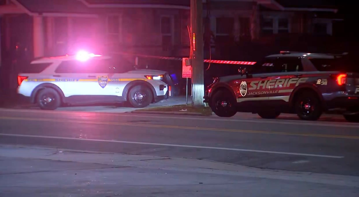 Jacksonville woman in custody, accused of shooting boyfriend in Oceanway