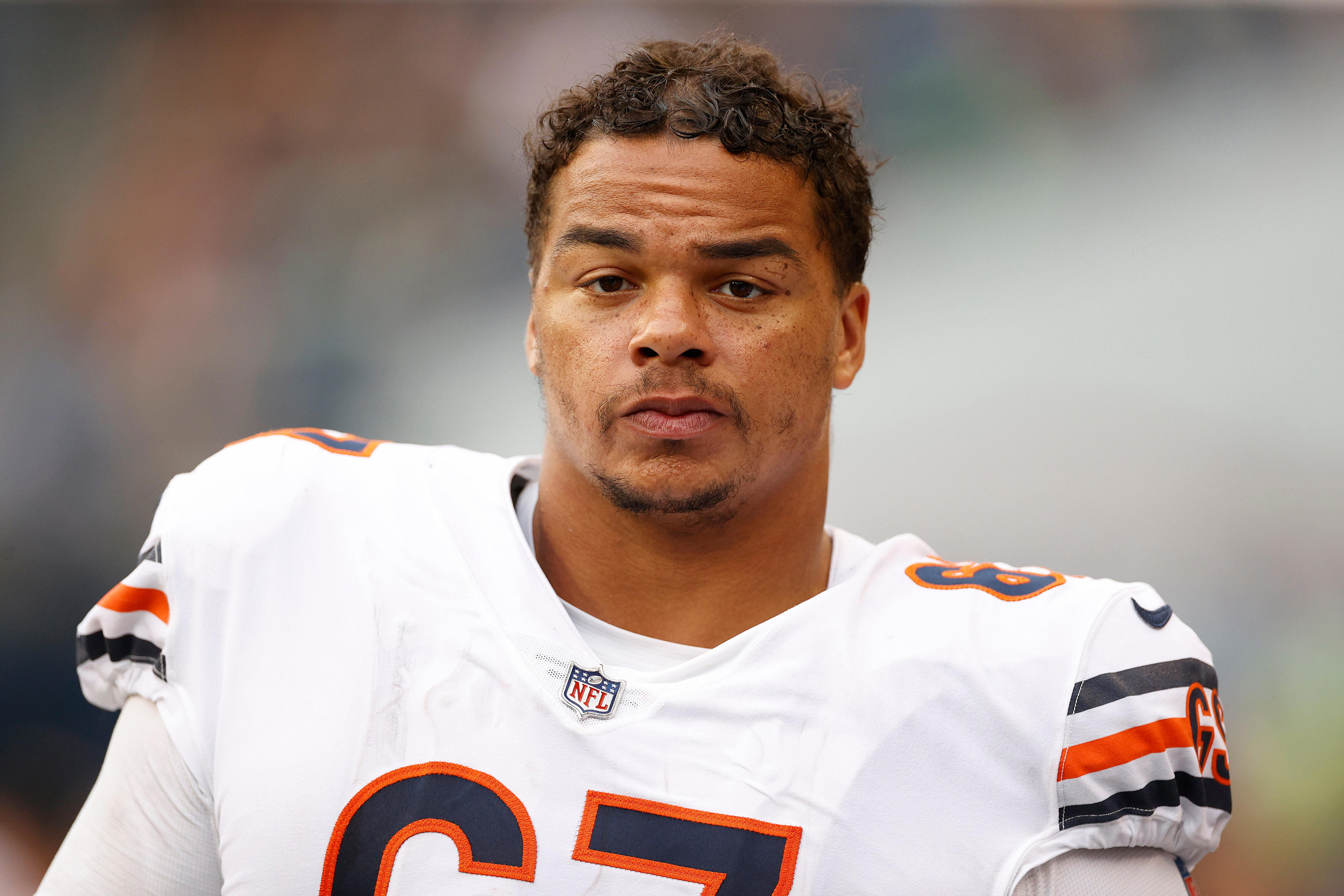 Broncos bring back familiar face after losing starting center to IR