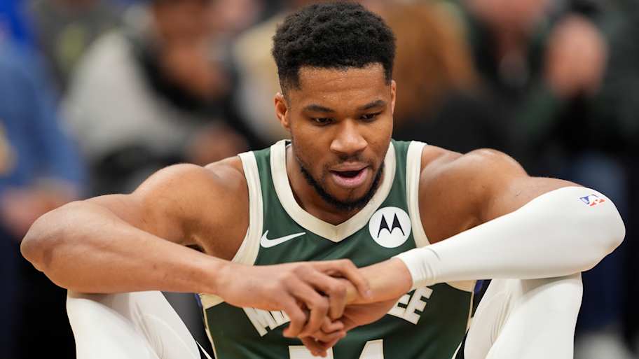 Latest Giannis trade update may have officially saved Knicks from themselves<br><br>