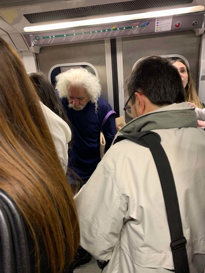 41 Funny And Strange Things Spotted On the Subway