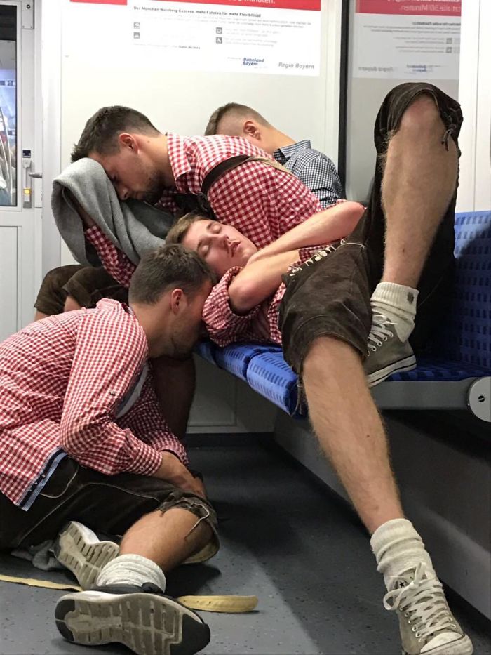 41 Funny And Strange Things Spotted On the Subway