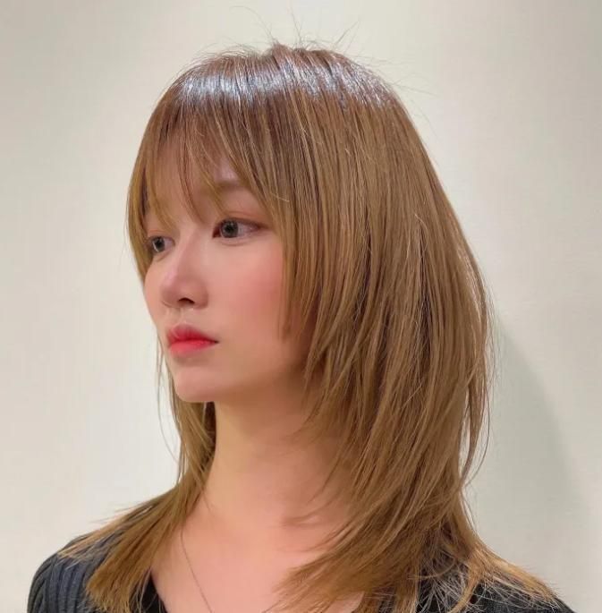 11 model rambut layer sebahu, tampil fresh dan kekinian