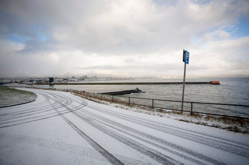 Met Office warns of 'significant' 8-inch snow set to hit UK - full list ...