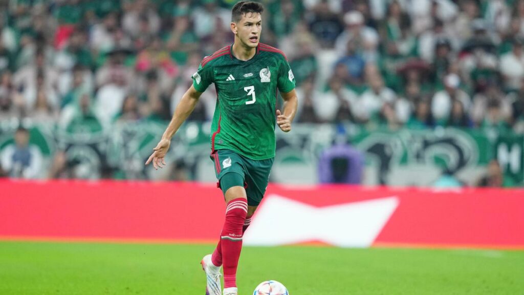 César Montes, en la mira de Cruz Azul | Imago7.