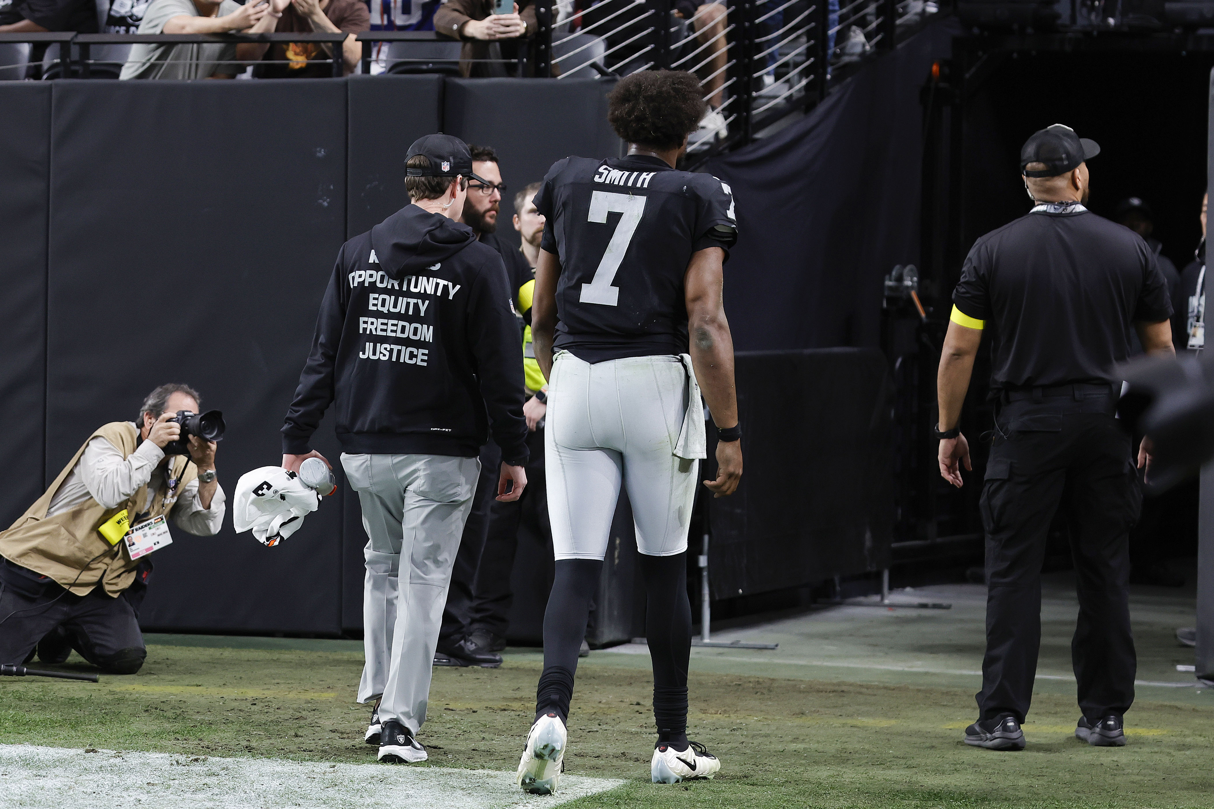 Geno Smith unlikely to play Sunday<br><br>