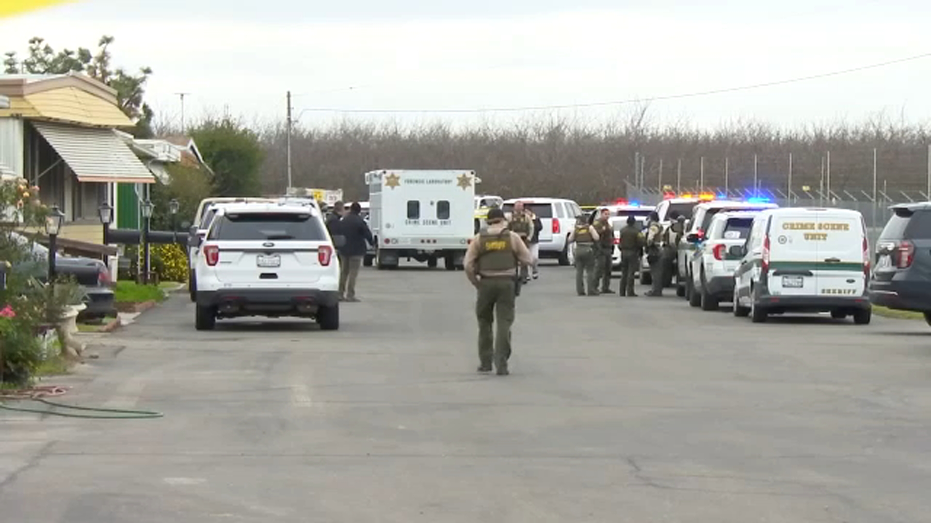 19-year-old dies after double shooting at mobile home park in Fresno ...