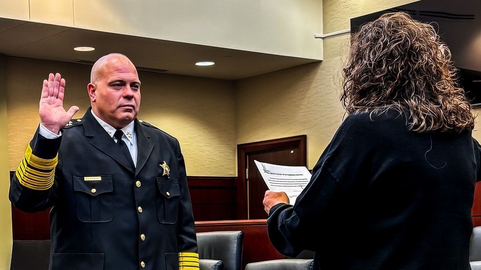 Tony A McFaddin Jr. sworn in as Rockbridge County sheriff