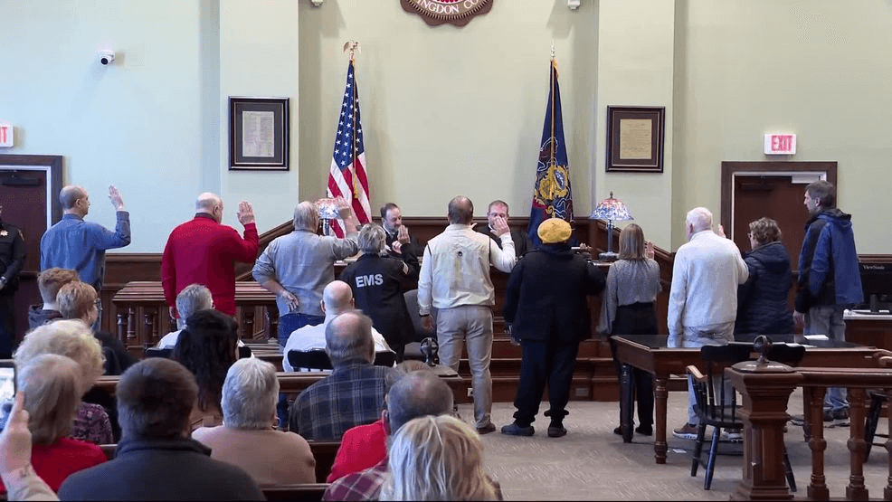 Huntingdon County officials sworn in at newly renovated courthouse