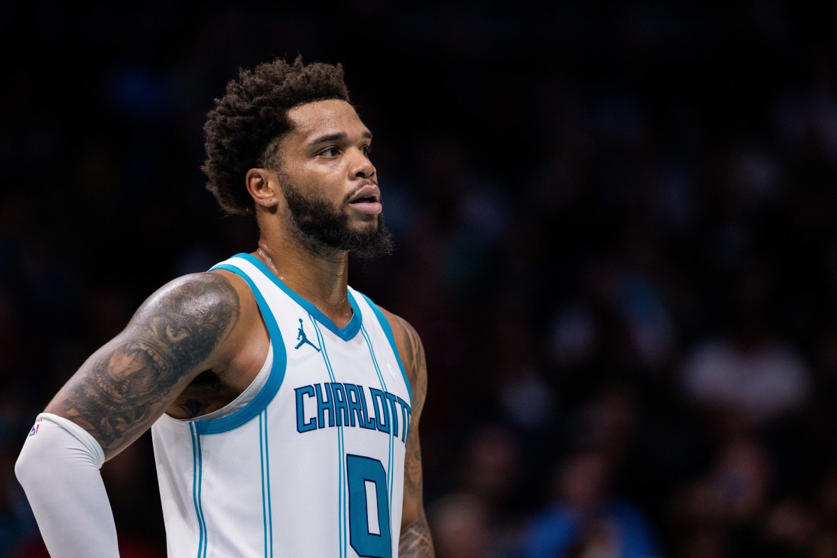 Hornets announce Miles Bridges injury update after leaving Bucks game