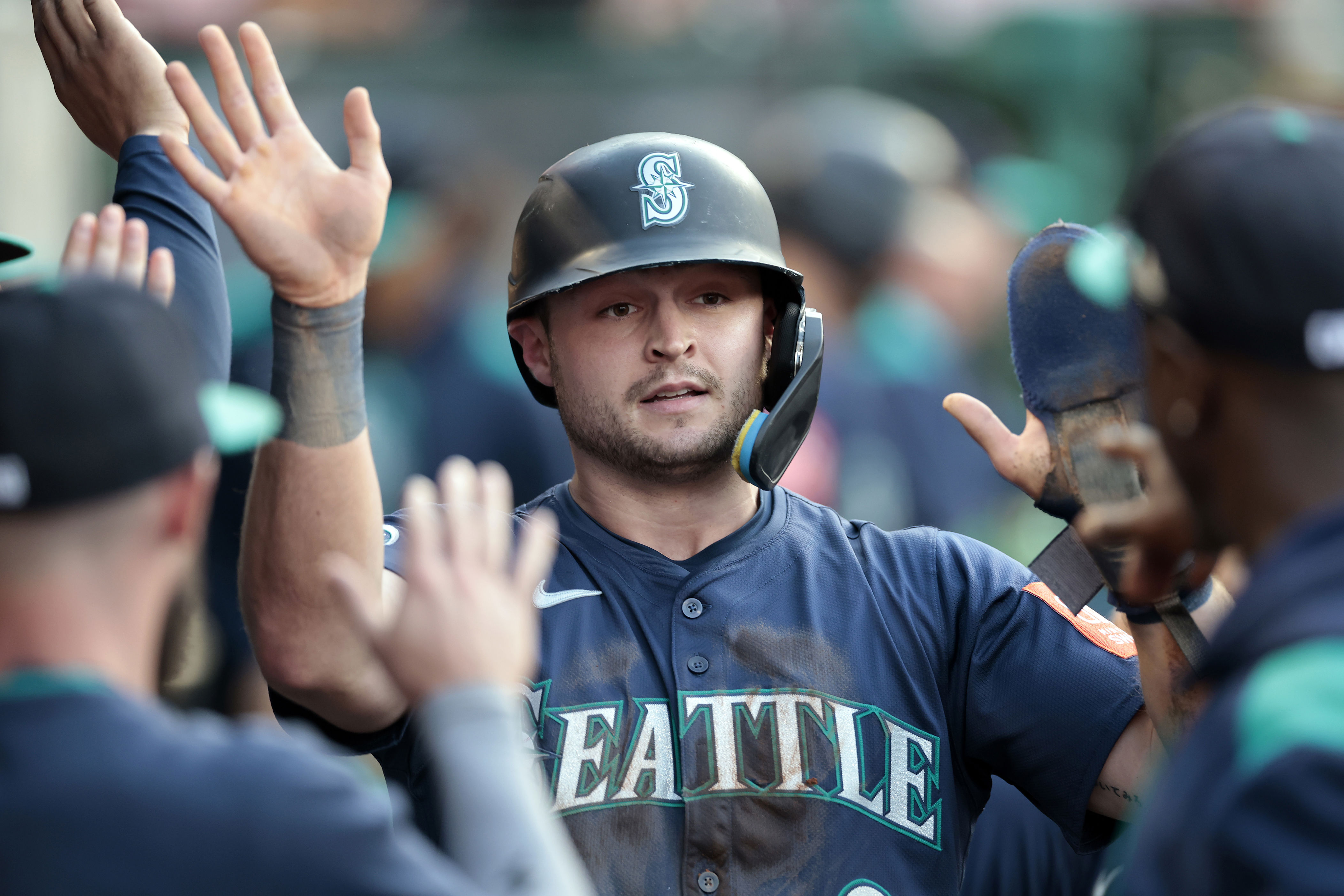 Mariners face tough decision at third base ahead of season opener