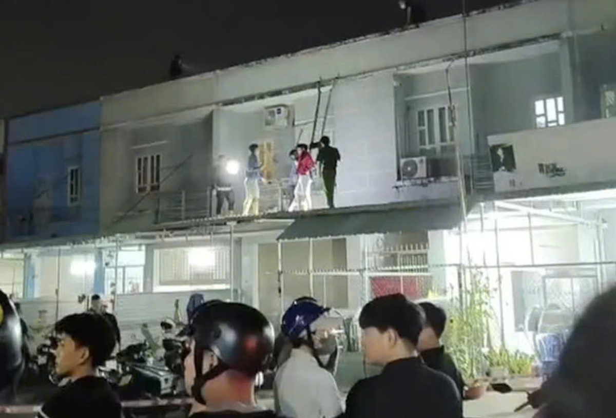 Sát hại bạn gái rồi lao xe vào container bên đường