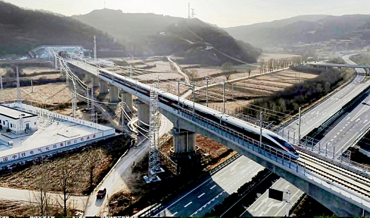 Đường sắt cao tốc ở Trung Quốc vượt 50.000km