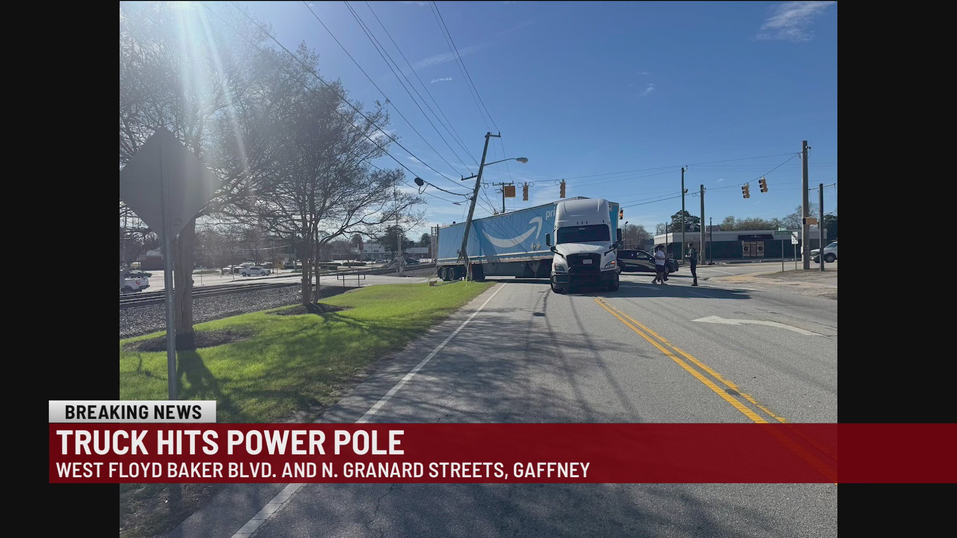 Road closed after truck hits power pole in Gaffney