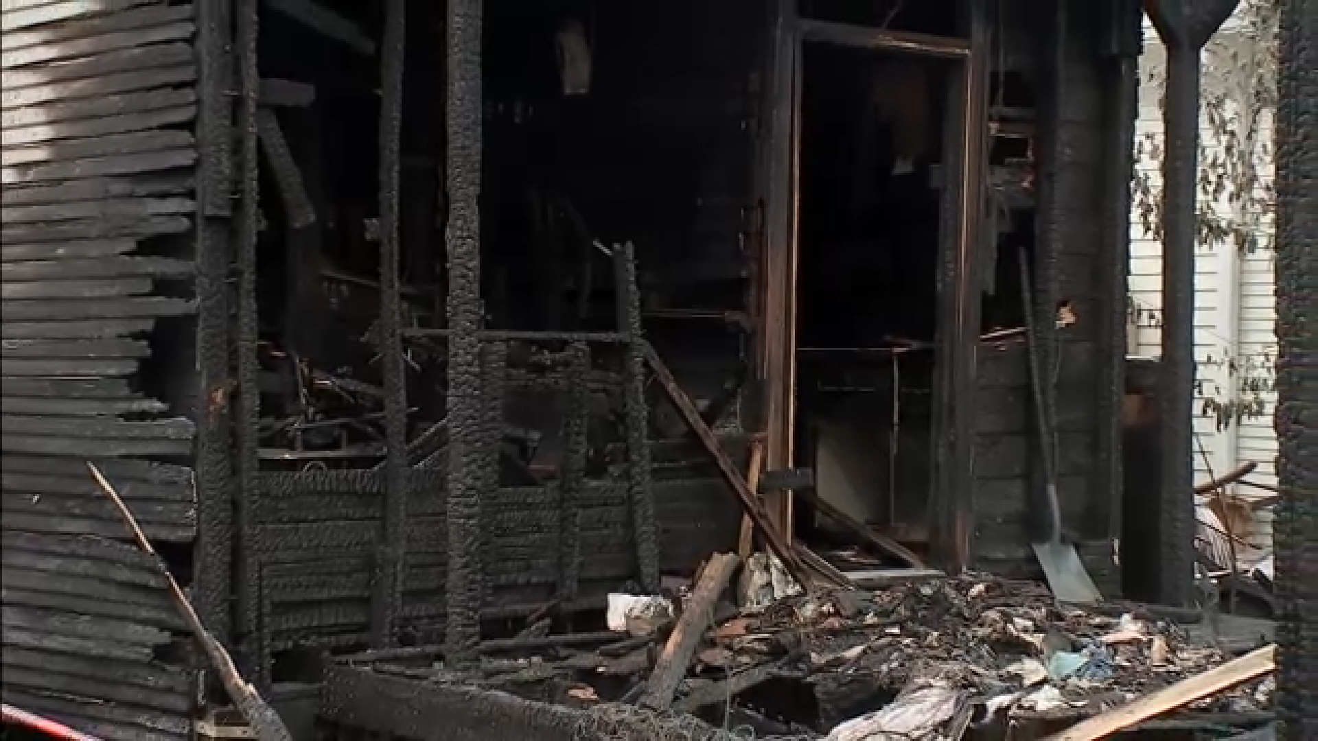 Houston Fire Dept investigates second house fire at vacant property in