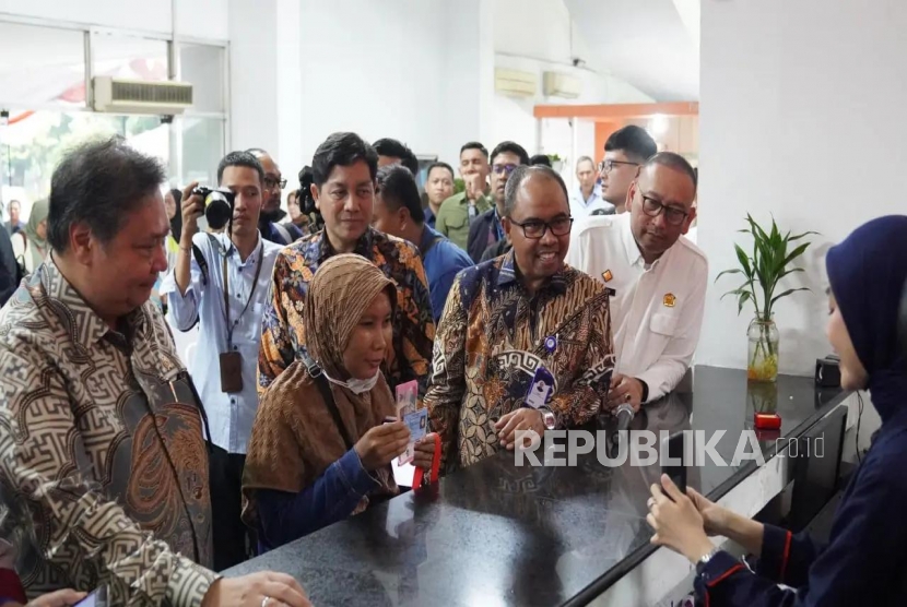 Kemensos Perkuat Penyaluran BLT Kesra 2025, 17 Juta KPM Cair Melalui PT Pos