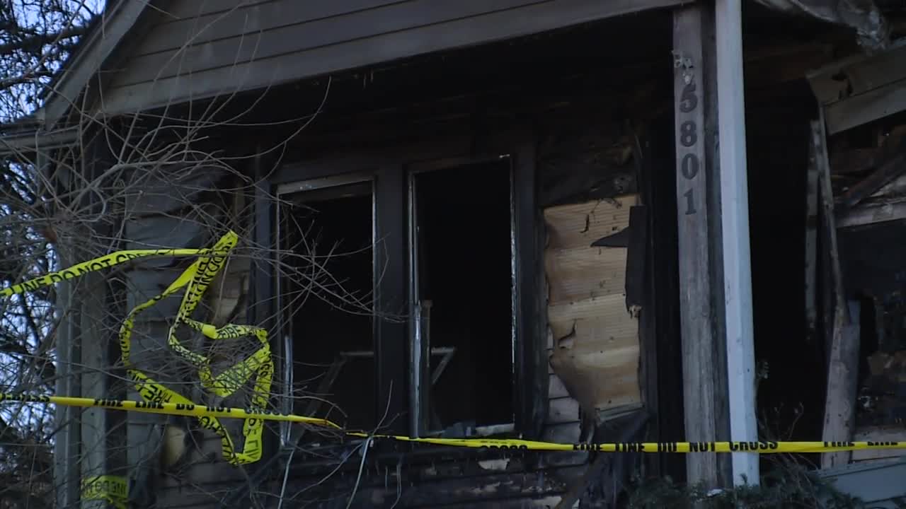 Neighbors wake to sirens, later learn 4 KCK firefighters fell through floor