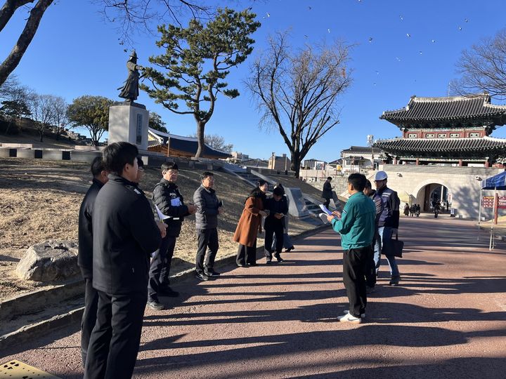 인파 밀집지역 안전관리 관련 이미지