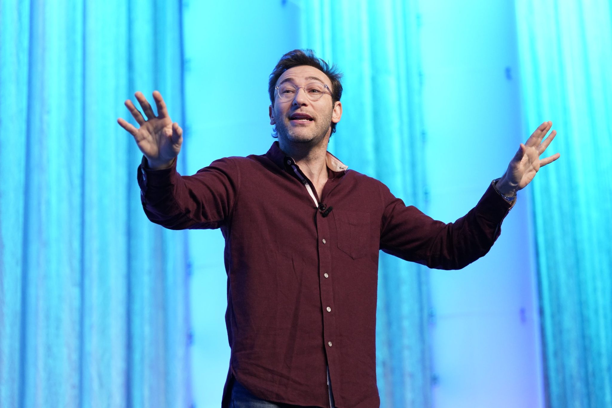 Simon Sinek says not to worry about salaries during a job interview ...