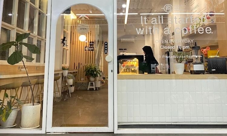 Singgah dan nikmati kopi: 10 kafe nyaman dekat Stasiun Sukoharjo