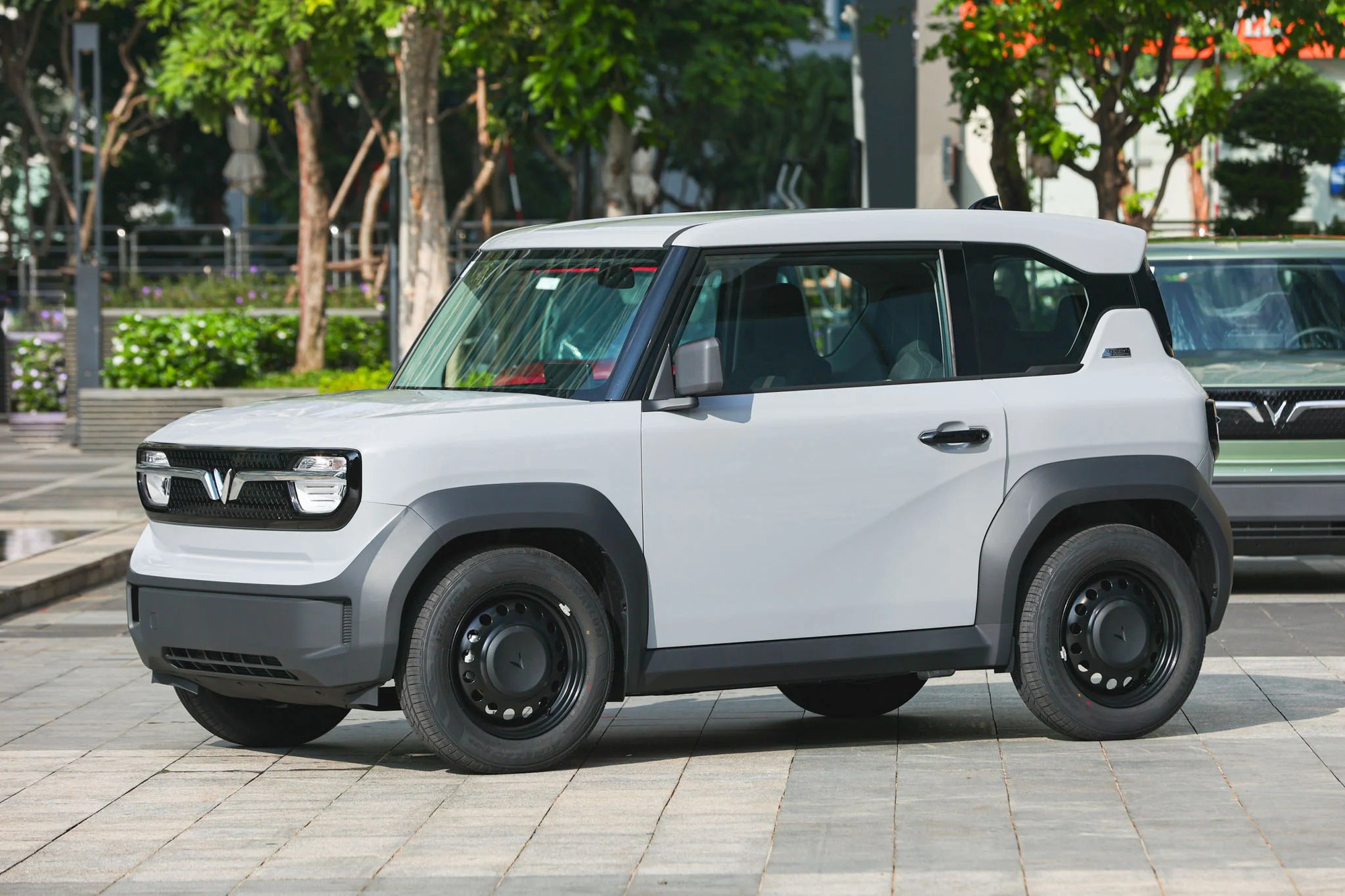 VinFast VF 3 có thể thêm bản cao cấp: Giá dự kiến 315 triệu đồng, thêm gương điện, camera lùi