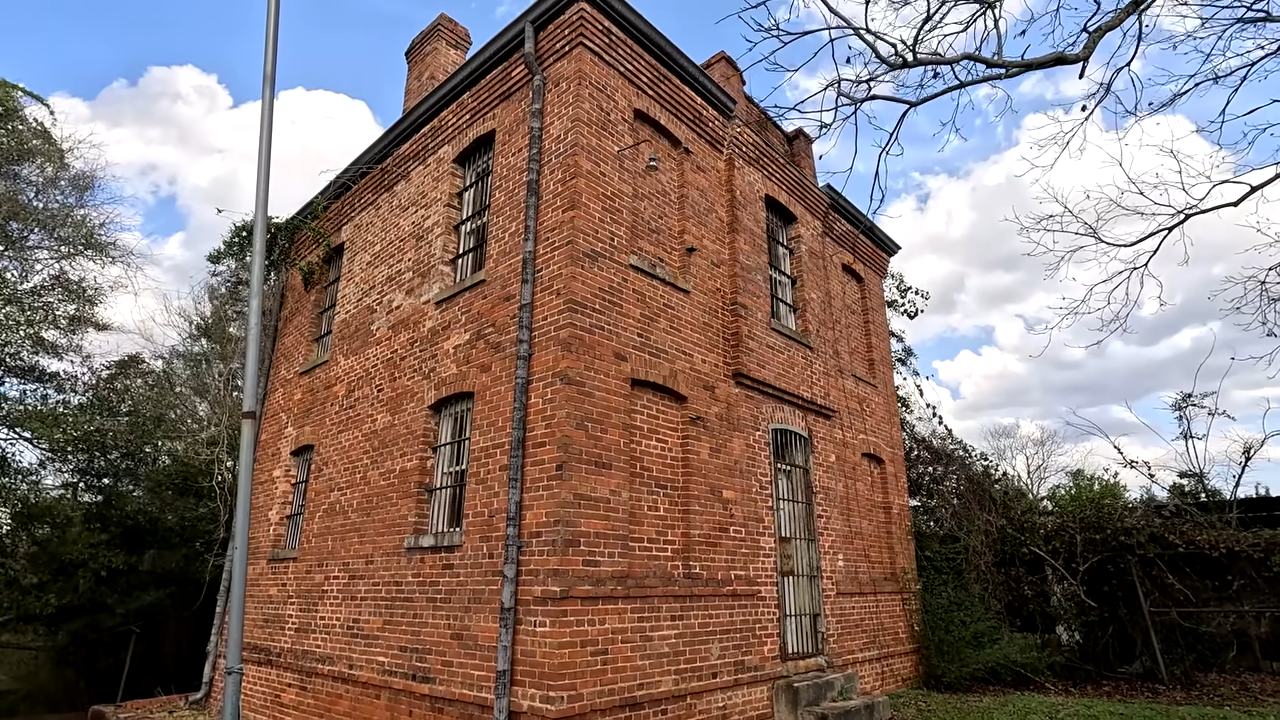 Inside a 123yearold southern jail frozen in time