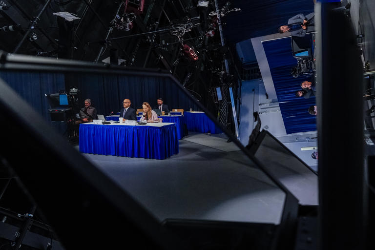 Aaron Siri, a top attorney for the anti-vaccine movement, gives a presentation to federal vaccine advisers at CDC headquarters Dec. 5.