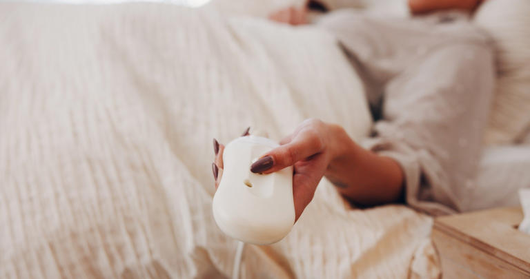 Too cold to sleep? Expert tips for a good night’s rest when the ...
