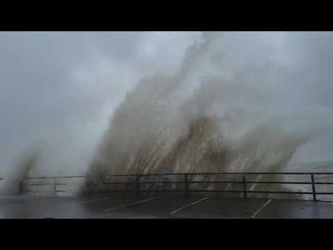 'Intense' conditions seen on stormy Lake Erie