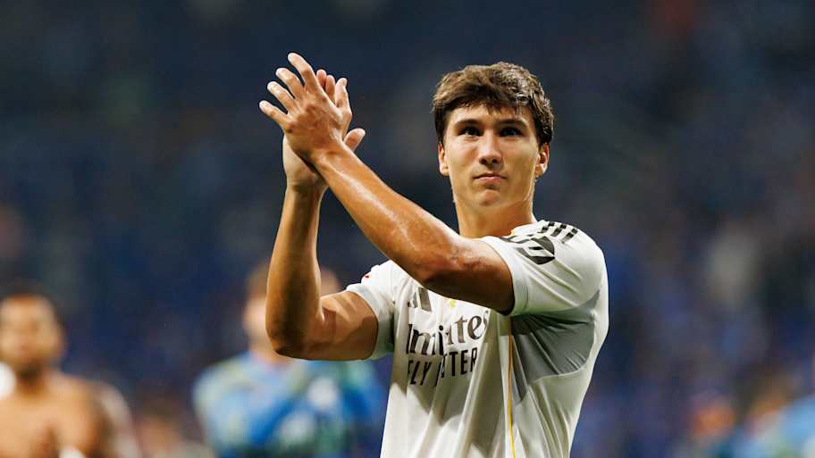 IMAGO / Ball Raw Images