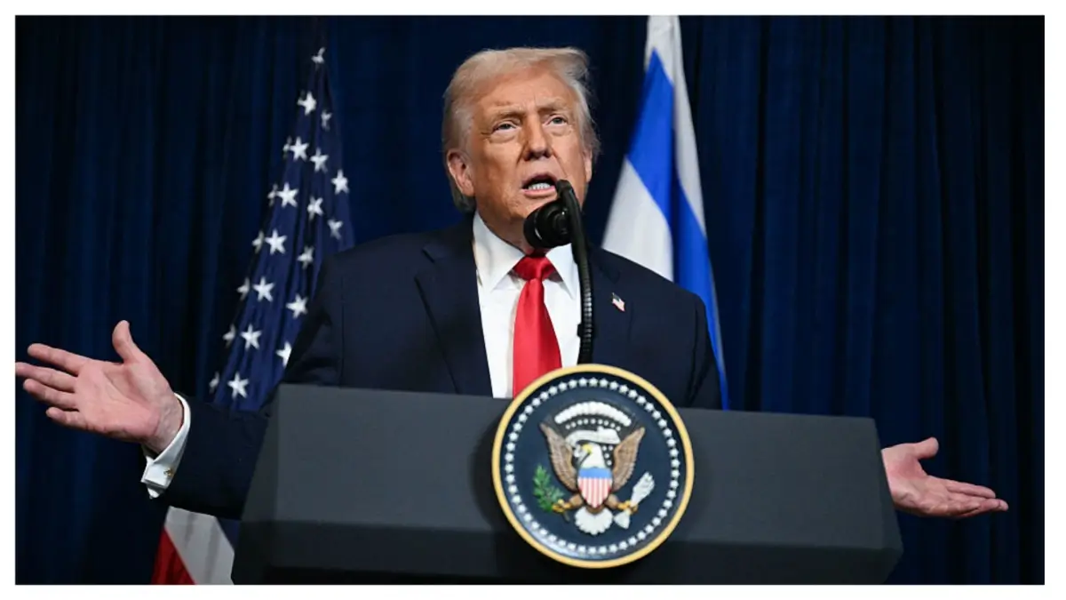 ‘What is he hiding?’ Official photo of Trump’s bruised hand Karoline